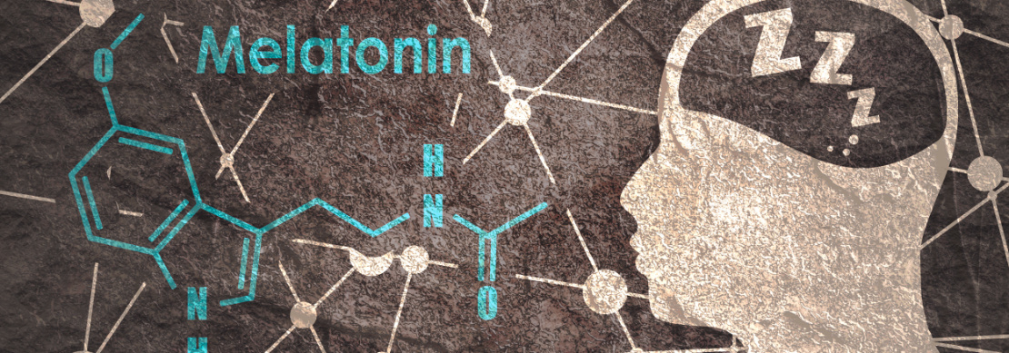 Melatonina hormon ciemności - grafika z wzorem chemicznym melatoniny